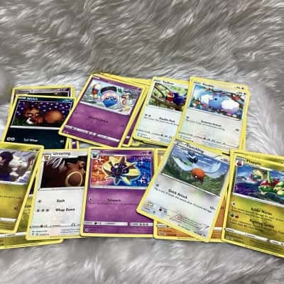 100 + Pokémon mixed cards 