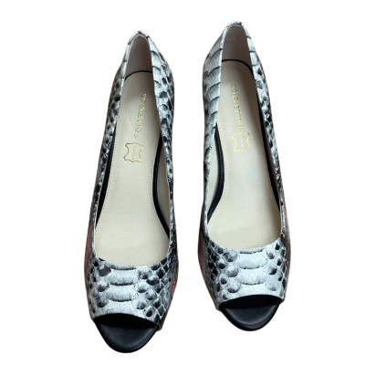 Scarlettos Leather Heels Size 42 Animal print 