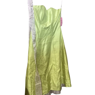 Loretta Adams Womens  Size 8 Green 