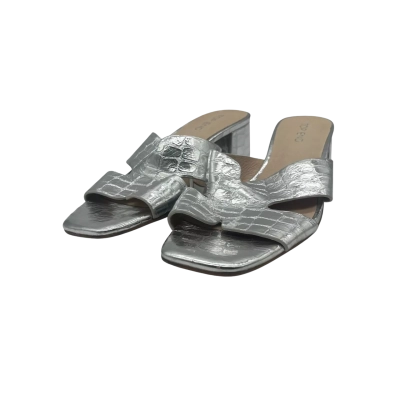  Womens Top End Size 41 Silver Heels 