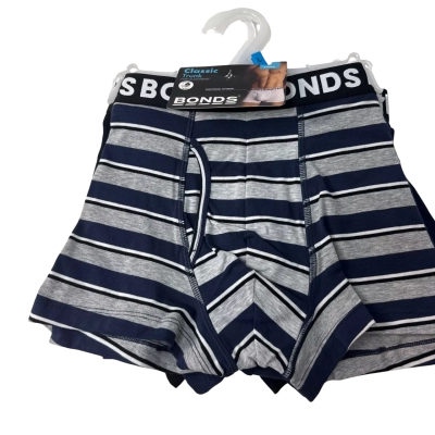 BNWT Bonds Mens  Size L Black  / Navy Blue trunks 