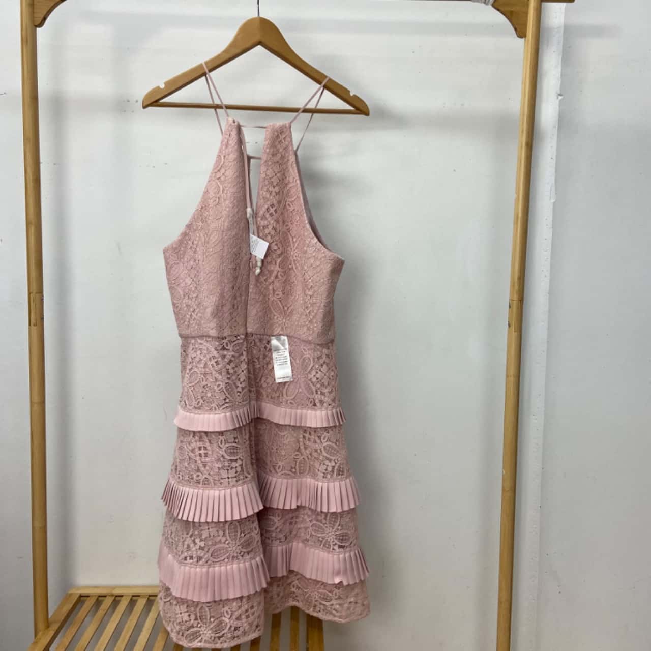 elandra lace halter dress BNWT Forever New Womens Size 14 Elandra Lace Halter Neck Dress Pink (s) -  New With Tags