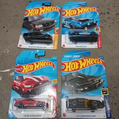 Hot Wheels Assorted x 4