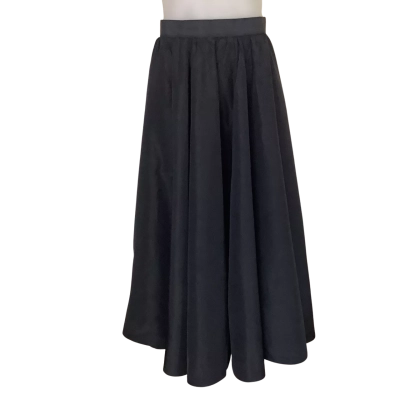 Vintage*.Handmade Black Taffeta Full Circle Skirt.    Size S-XS