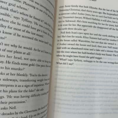 The Valley, Chris Hammer 