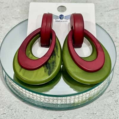 Blue Scarab Maroon/Green Boho Earrings BNWOT 