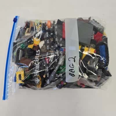 Bag 2 - 1kg of Random Lego pieces