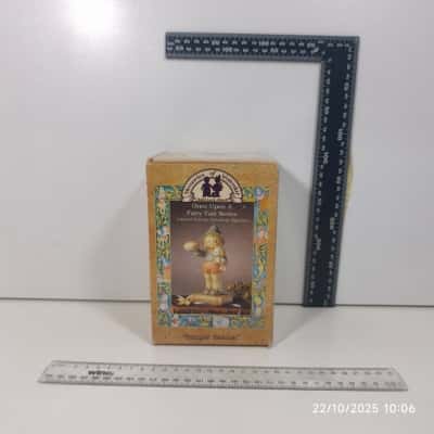 Once Upon A Fairytale Series Porcelain Figurine Simple Simon 