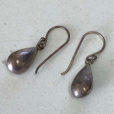 925 Sterling Silver Teardrop Earrings 