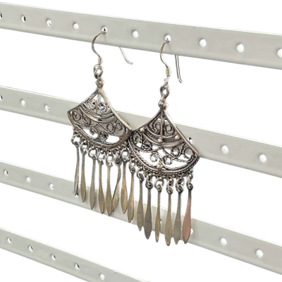  Womens vintage intricate dangle Earrings 