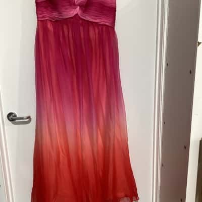  Jadore. Women's Size 18 . Formal Dress. Multicoloured 
