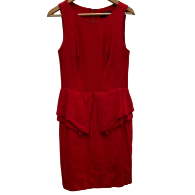 Cue Womens  Size 10 Midi/ Sleeveless Dress  Red 