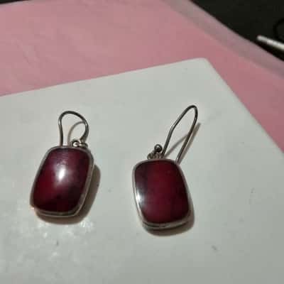  Womens Earrings silver with red stones