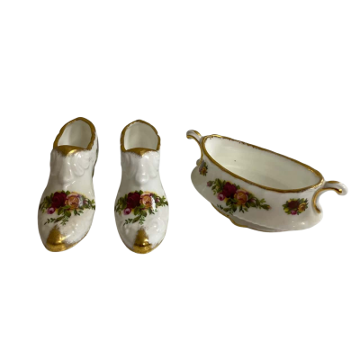 Royal Albert Bone China England Old Country Roses Shoes & Dish