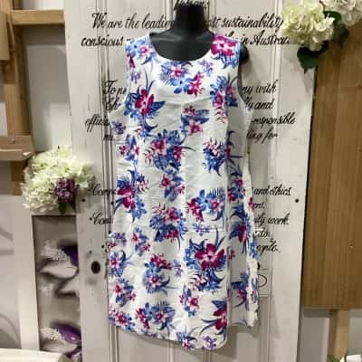 W.Lane Brand! BNWT RRP $129.99! STUNNING SPRINGTIME FLORAL SLEEVELESS MIDI DRESS! Womens  Size 16 Floral Dress / Midi Dress / Sleeveless Dress  Blue / Floral / Pattern / Pink  / White 