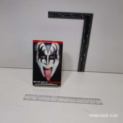 Kiss and Make-Up Book 