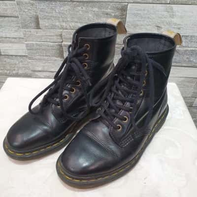 Dr Martens Womens  Size 9 Boots Black  