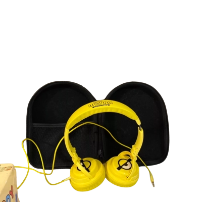 Minions The Rise of Guru Headphones With Case Limited Edition 