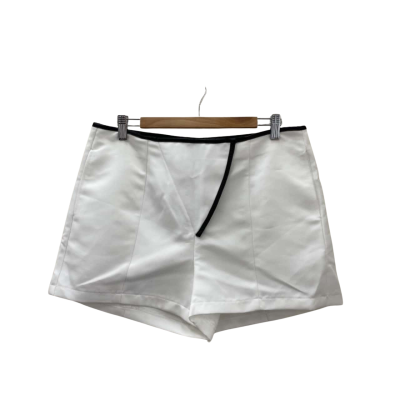  Jasi & Co Womens  Size 14 Shorts White / Black Trim