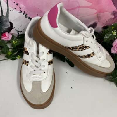 Womens Casual Leopard Print Sneakers Size 8