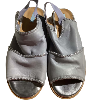  Womens  Size 39 Blue Shoes