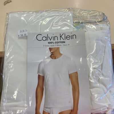 Calvin Klein Mens  Size L White crew neck T-shirts