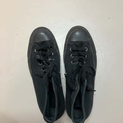 Converse Chuck Taylors new condition Size 40 