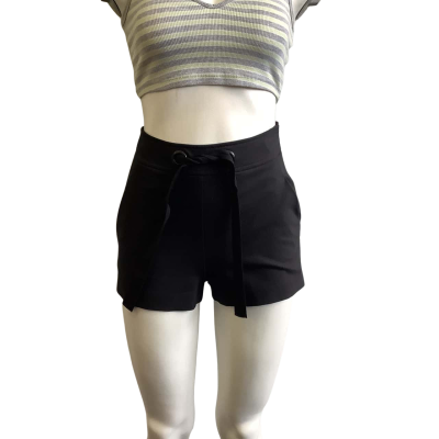 Witchery Women's Size 4 High Waisted Short Black  