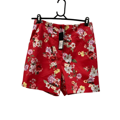 PORTMANS LOVELY FLORAL SHORTS. BRAND NEW. SIZE 12