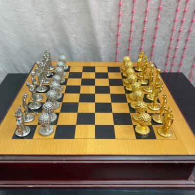 Chess Set - Golf Theme