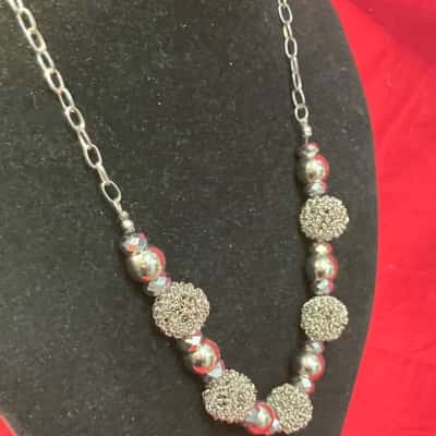  Women's Necklace Silver Tone Texture Chunky Beaded 