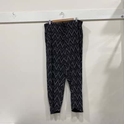 Taking Shape Womens  Size 18 Wide Leg Pants Black  / Silver / White 