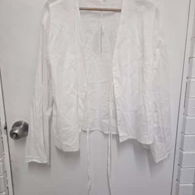 Womens  Size L Long Sleeve Top White Billy J 100 % Cotton
