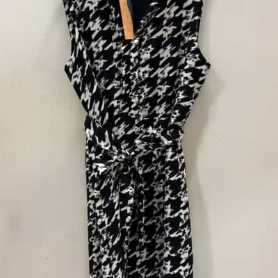  BNWT Liz Jordan Size 18 Sleeveless Tie Waist Black/ White Dress