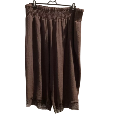 Virtuelle Taking Shape Womens Escapade Lace Crop Pant Size 20  Brown 