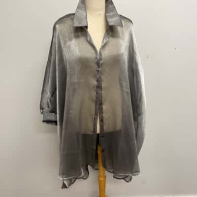 City Chic Absolutely Gorgeous/ Classy & Elegant/ Silver Shimmer Over Blouse Size 18 / M 