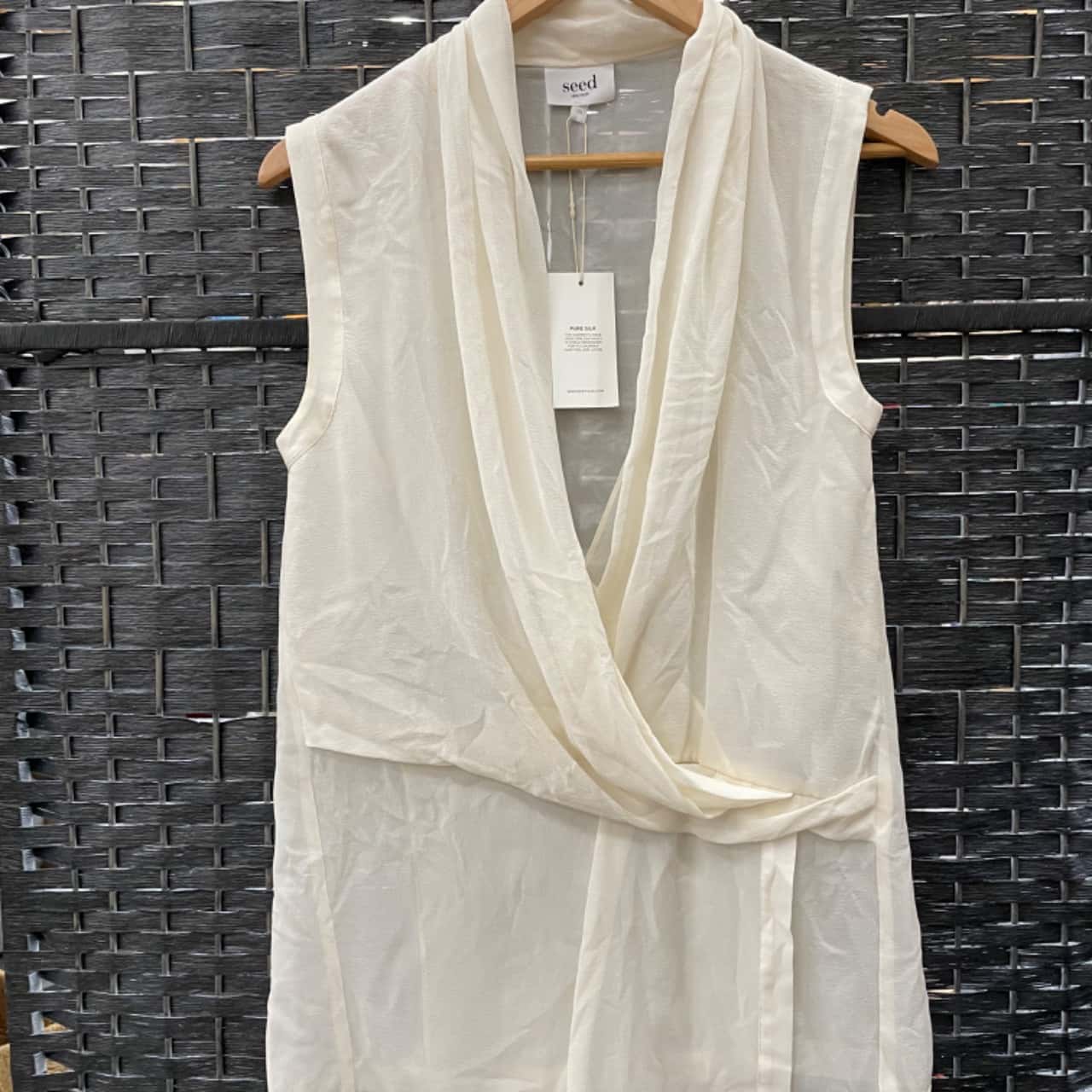 Seed Heritage Womens Size 10 Sleeveless Cream Top (s)