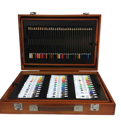 Art Set In Wooden Case as pictured