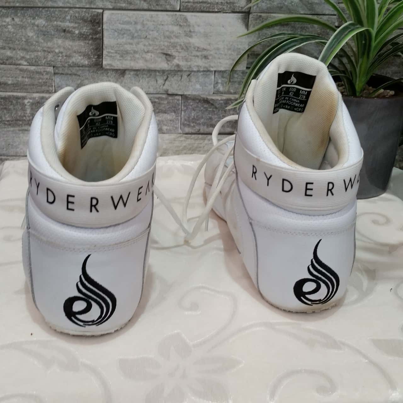 Ryderwear Mens Size 8 Off White / White Shoes