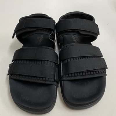 BNWT Adidas Unisex  Size 5 Sandals Black  