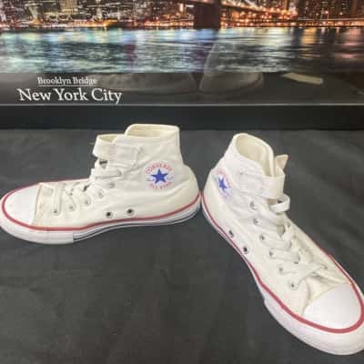 Converse Kids Sneakers white hood condition size US 2