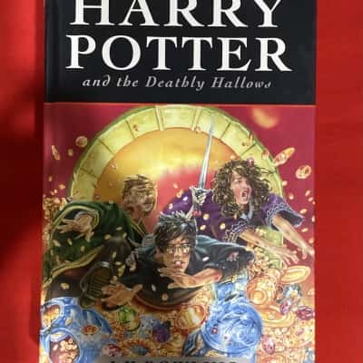 First Edition Harry Potter - and the Deathly Hallows newoldstock 