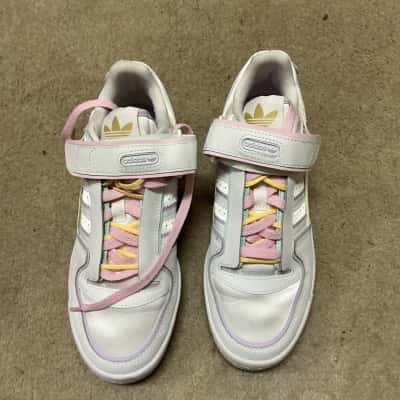 adidas Originals Womens  Size 8 Pink  / Purple / White 