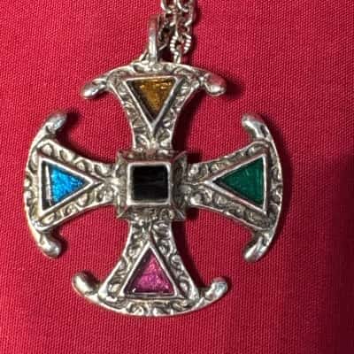  Women's " Miracle Style" Celtic Cross Pendant Necklace 