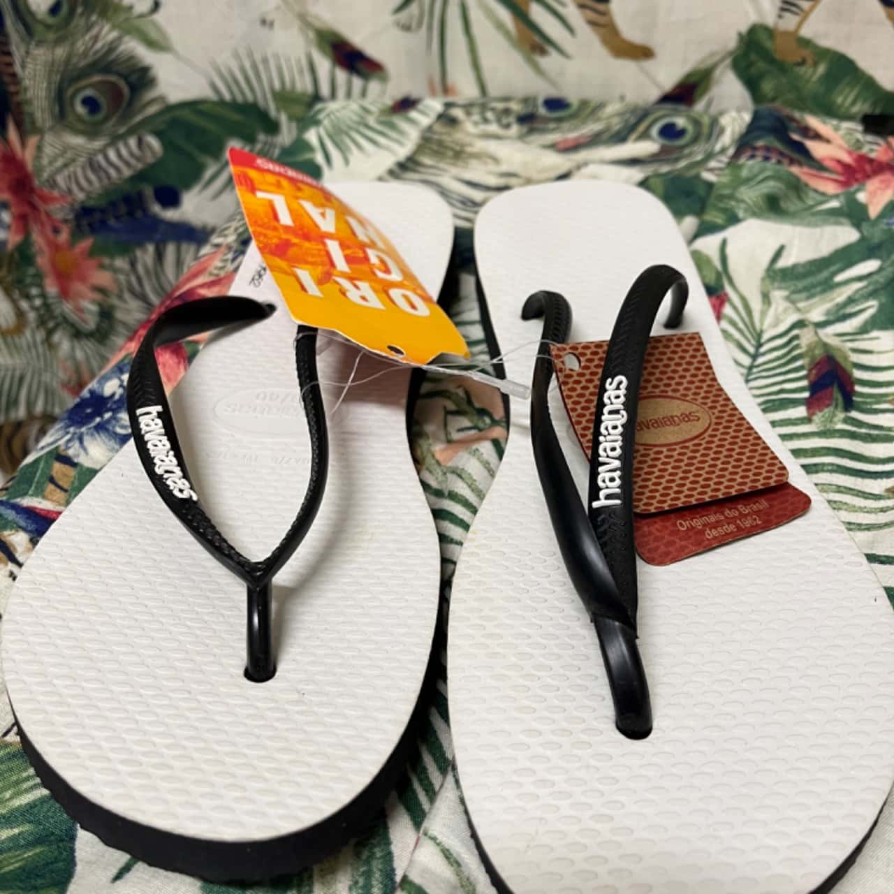 mens white havaianas