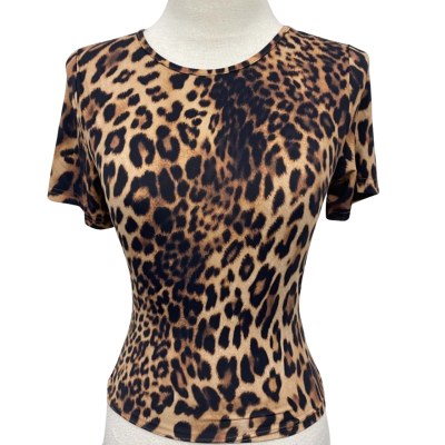 White Fox Womens  Size S Short Sleeve Top Animal print 