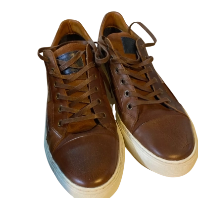 Wild Rhino Mens  Size 44 Brown / white 