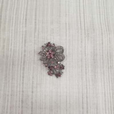 Vintage Looking /Silver Tone /Ornate/ Two-Tone Pink Coloured Diamante Gemstones Cluster Brooch 