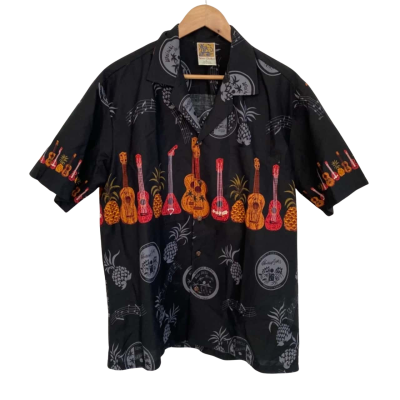 Winnie Fashion Mens  Size L Short Sleeve Shirt Black  / Pattern 