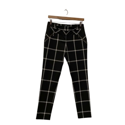 Cue Womens  Size 8 Slim Fit Pants Black  / Checked / White 